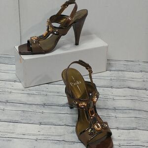 Linea Paolo SZ 8M Gold Sling Buckle Decorated Open Toe Heel Sandals